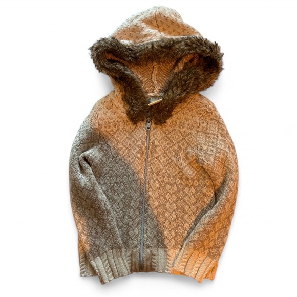 The Eagle’s Eye 2T Snowflake Zip Up Jacket with Faux Fur Lined Hood - Picture 1 of 3
